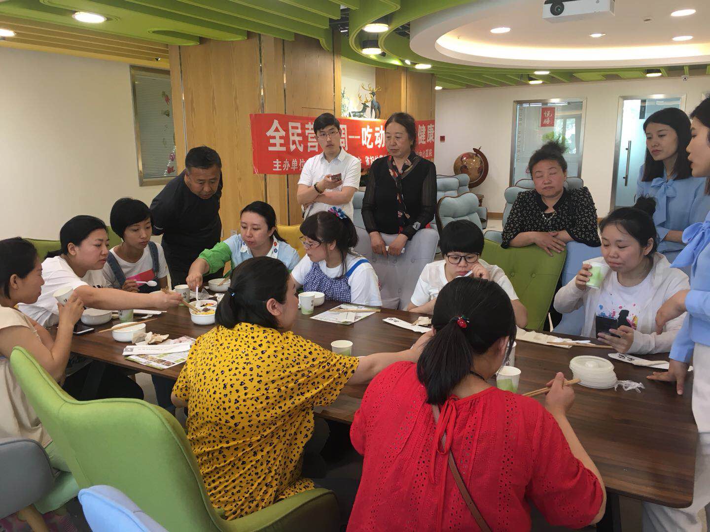 黑龍江省|全民營養(yǎng)周完美收官成功舉辦全省專家集會(huì)大型義診咨詢與現(xiàn)場互動(dòng)式健康運(yùn)動(dòng)指導(dǎo)活動(dòng)